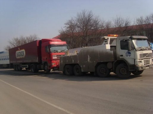 Эвакуация грузовой техники. Техпомощь стоимость услуг и где заказать - Белгород