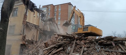 Промышленный снос и демонтаж зданий спецтехникой стоимость услуг и где заказать - Белгород