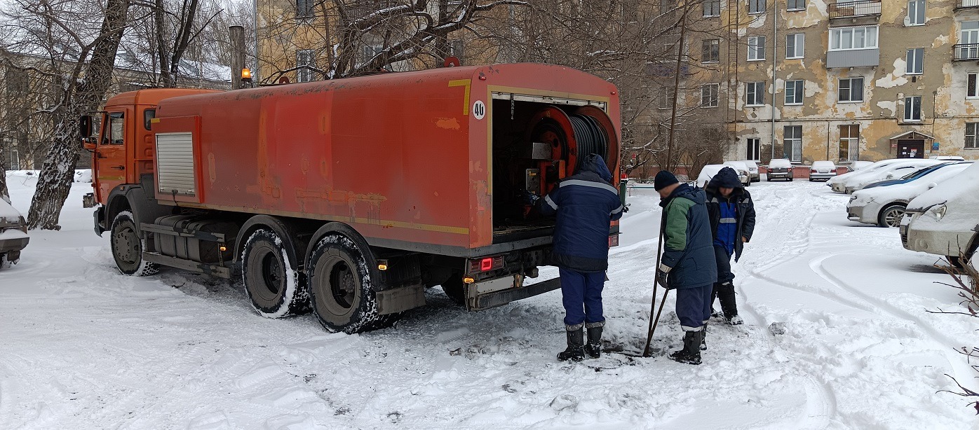 Прочистка канализации от засоров гидропромывочной машиной и специальным оборудованием в Белгороде